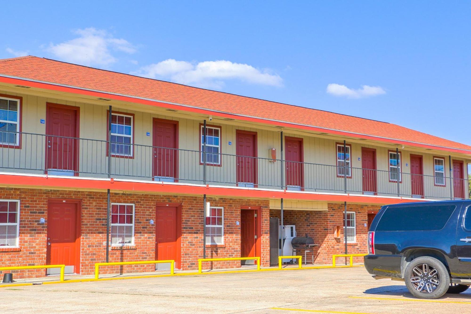 Economy Inn By Oyo Lockport Near Houma Exterior photo